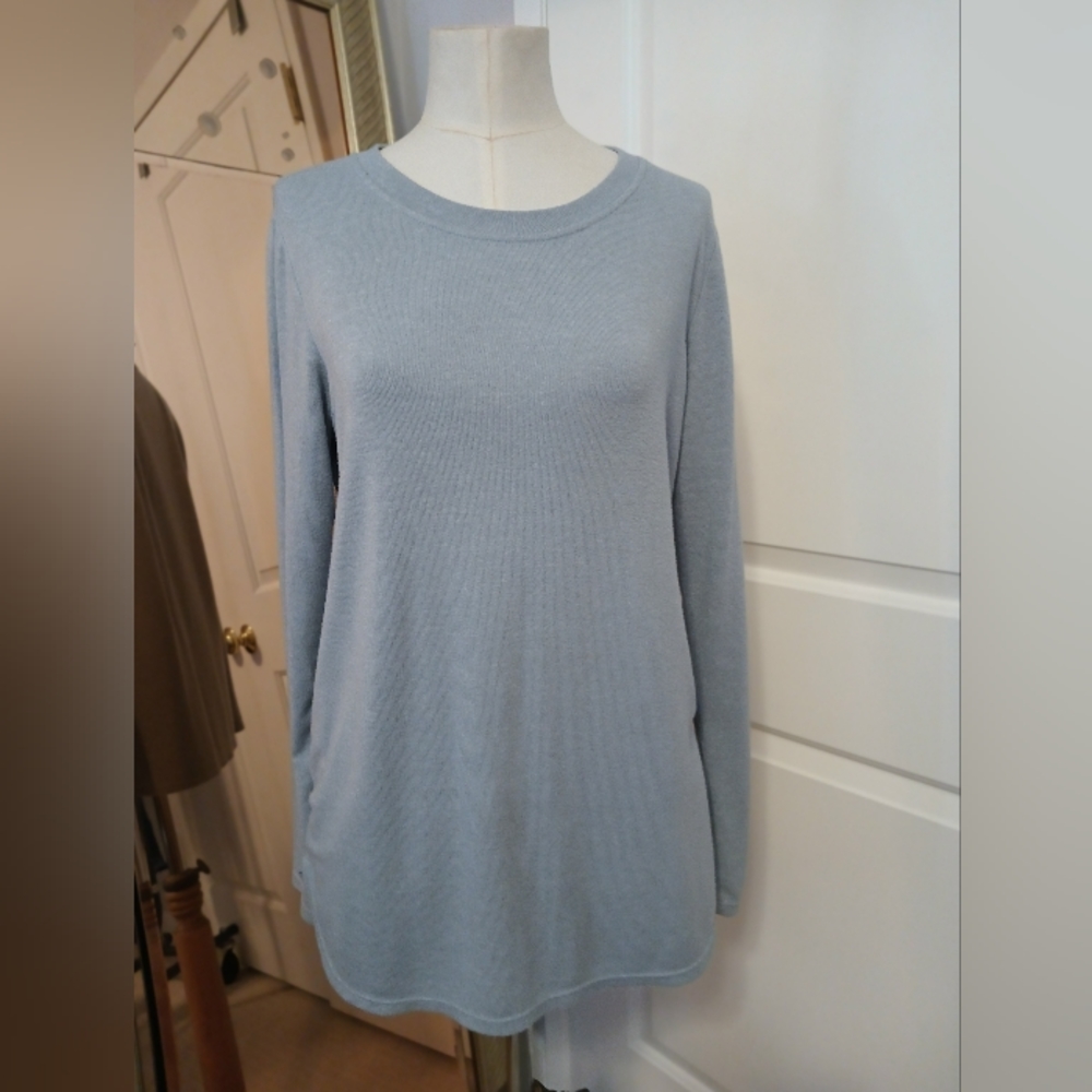 Women's long sleeve top